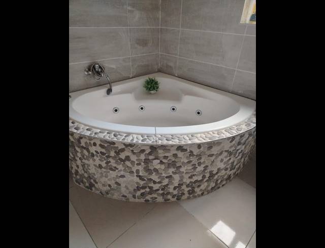 4 BEDROOM HOUSE FOR SALE IN FOREST GLADE